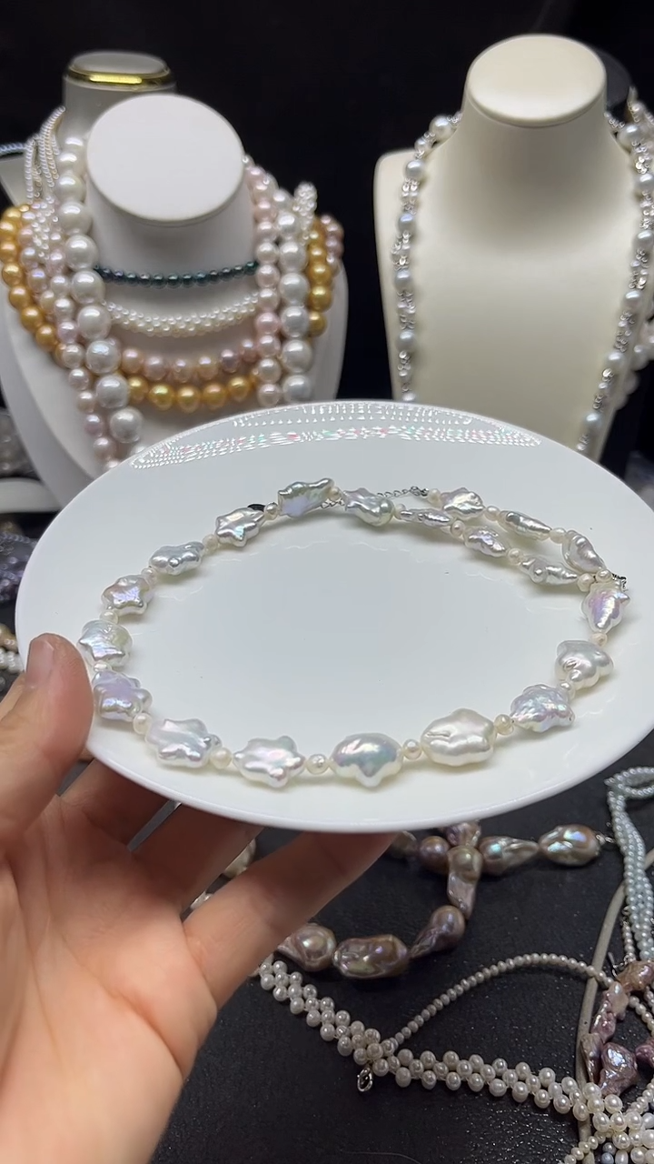 颈饰未镶嵌淡水珍珠多人