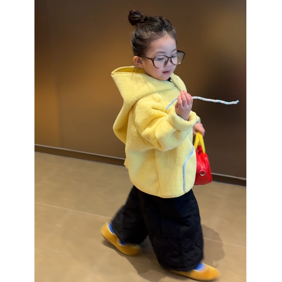 80-130女童加绒星星魔法帽外套