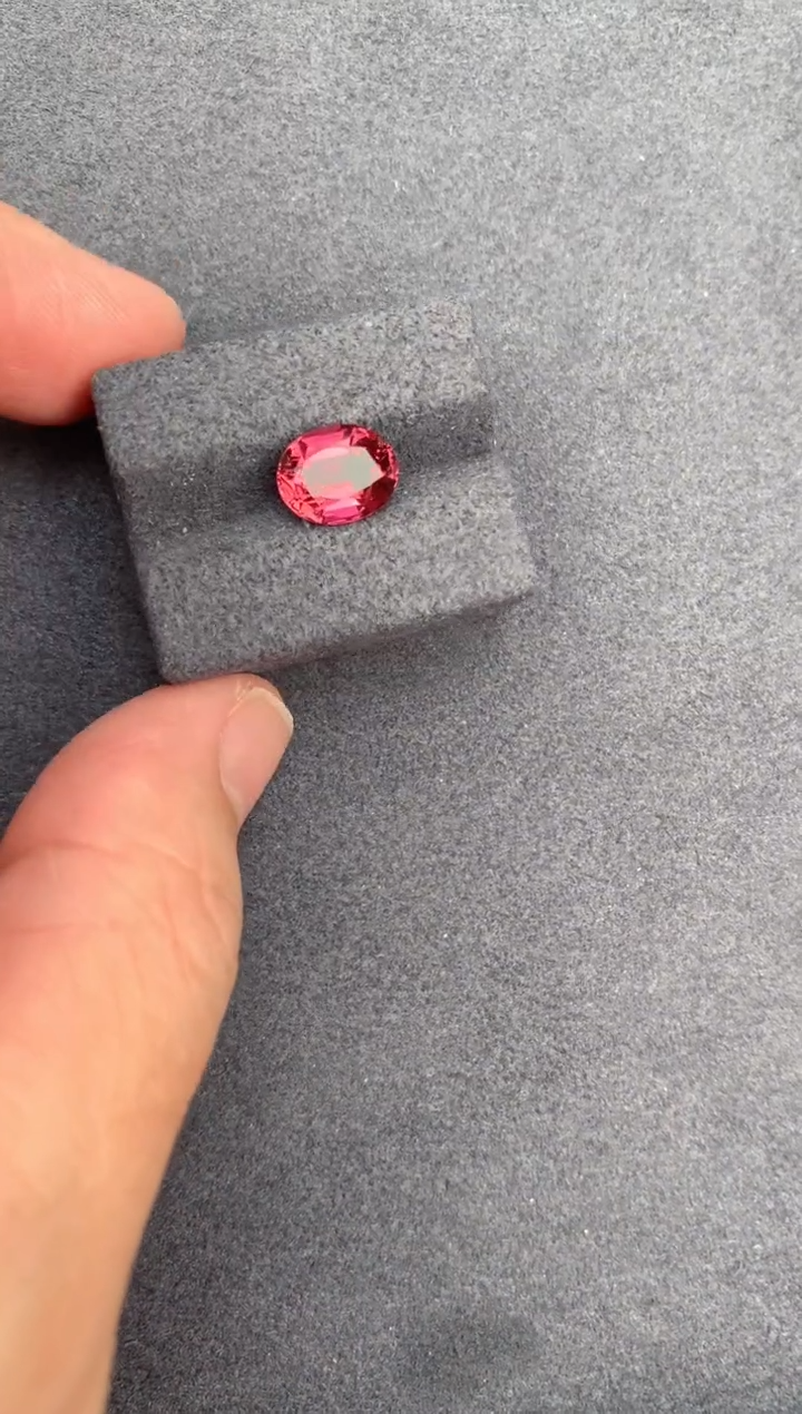 【闪购商品】碧玺裸石未镶嵌2.1ct粉碧玺
