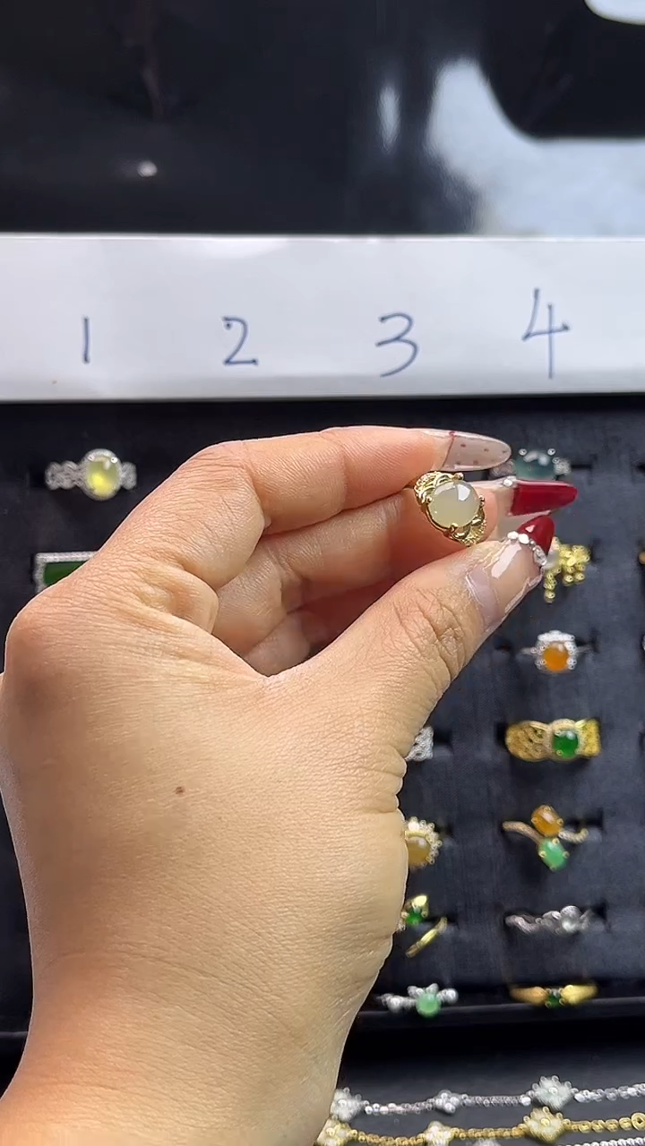 【闪购商品】翡翠戒指未镶嵌女款