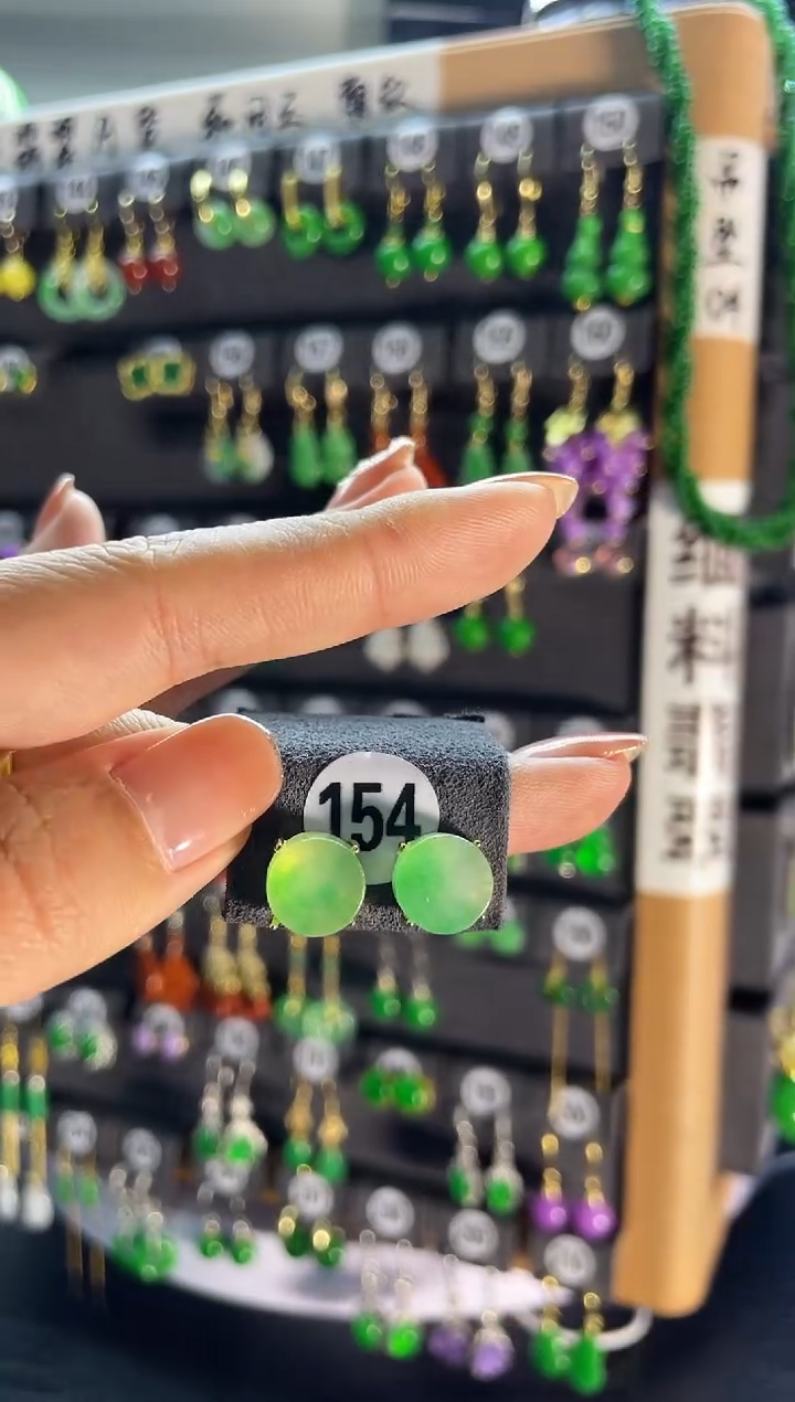 【闪购商品】翡翠耳饰银S925镶嵌154...
