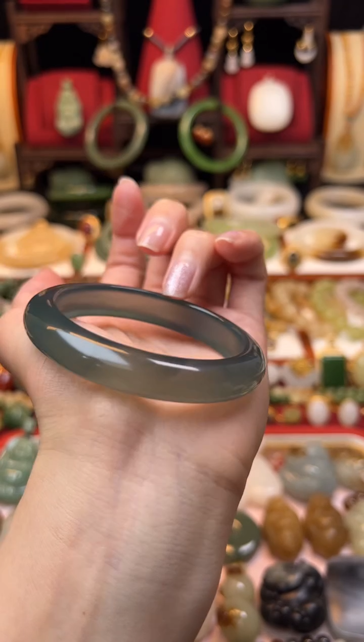 【闪购商品】玛瑙/玉髓手镯未镶嵌55