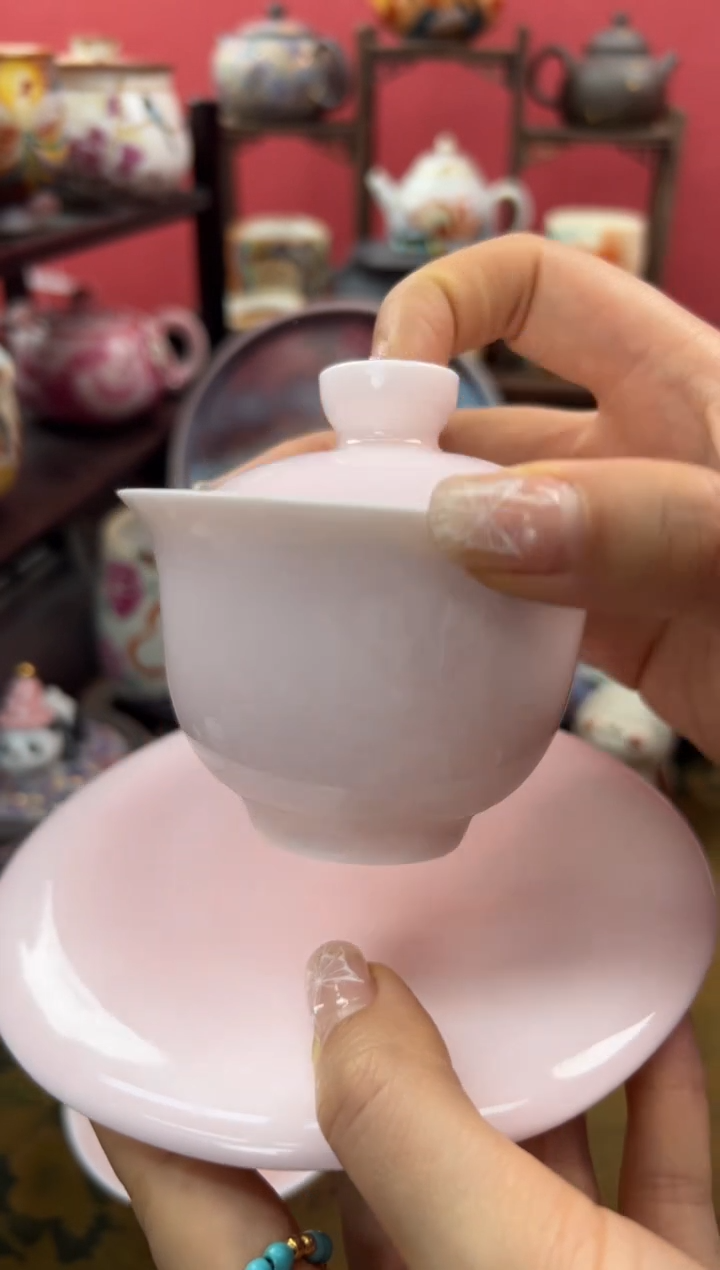 【闪购商品】器州水粉青瓷如意元宝盖碗