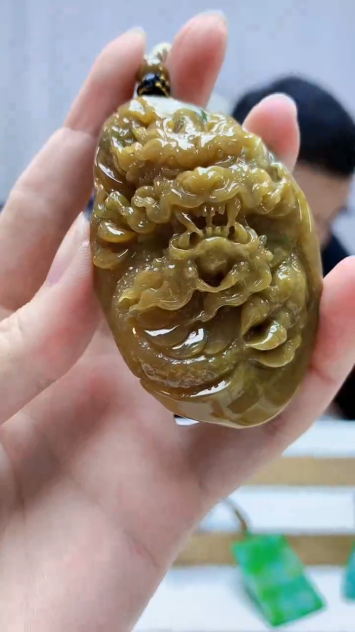 未镶嵌定制翡翠4898zm-毛货挂件龙牌108