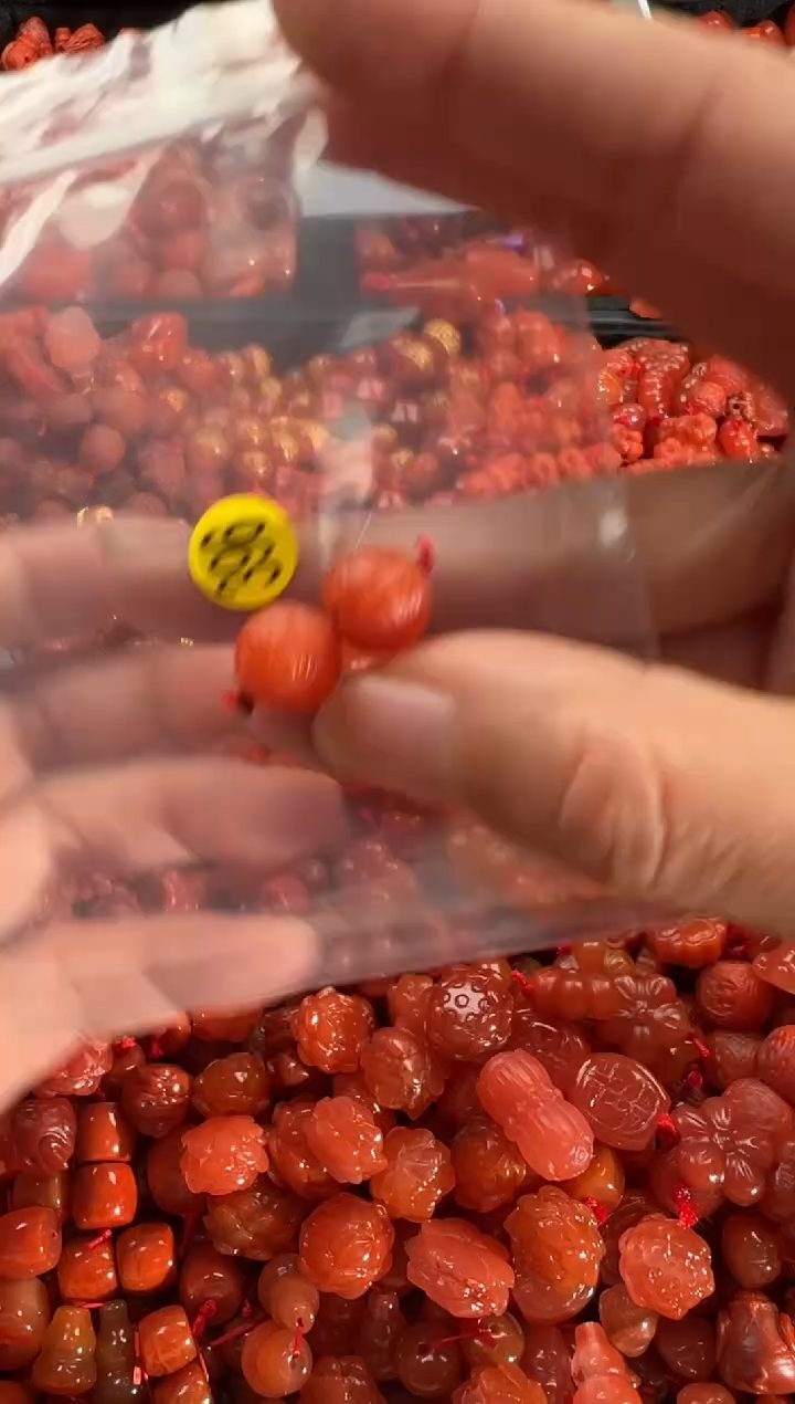 【闪购商品】南红玛瑙颈饰未镶嵌1