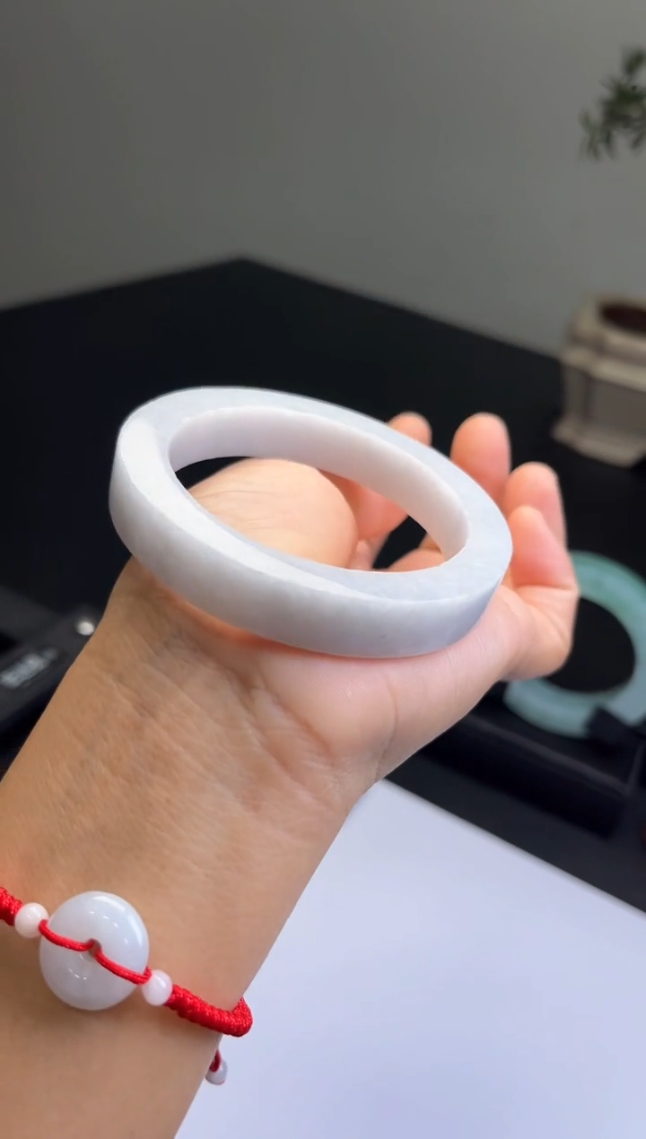 【闪购商品】翡翠手镯未镶嵌手镯