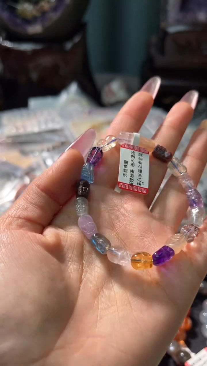 【闪购商品】水晶·未镶嵌61多样性发其一/