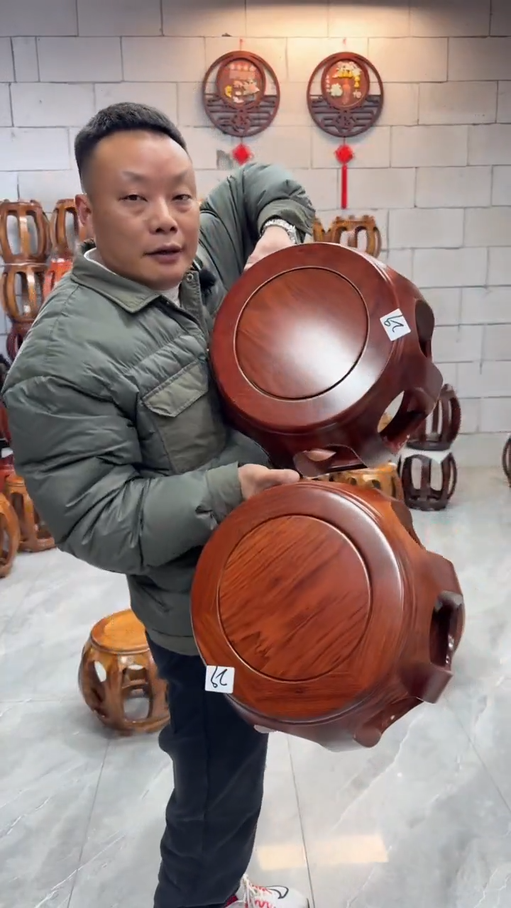 【闪购商品】花梨木类凳子花梨色小号一对29号