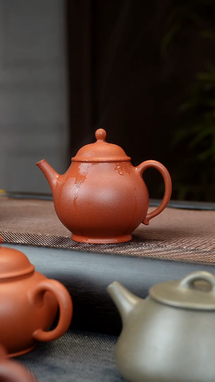 【闪购商品】紫砂茶壶高潘 微微瑕 精工 红黄泥  