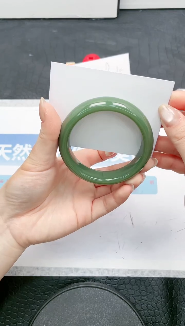 【闪购商品】石英质玉手镯未镶嵌53-58