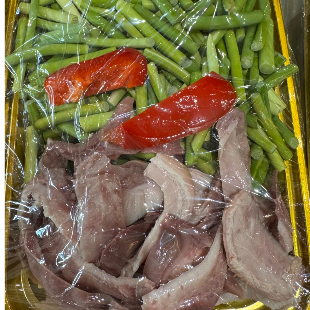 新鲜现做：蒜苔炒肚丝