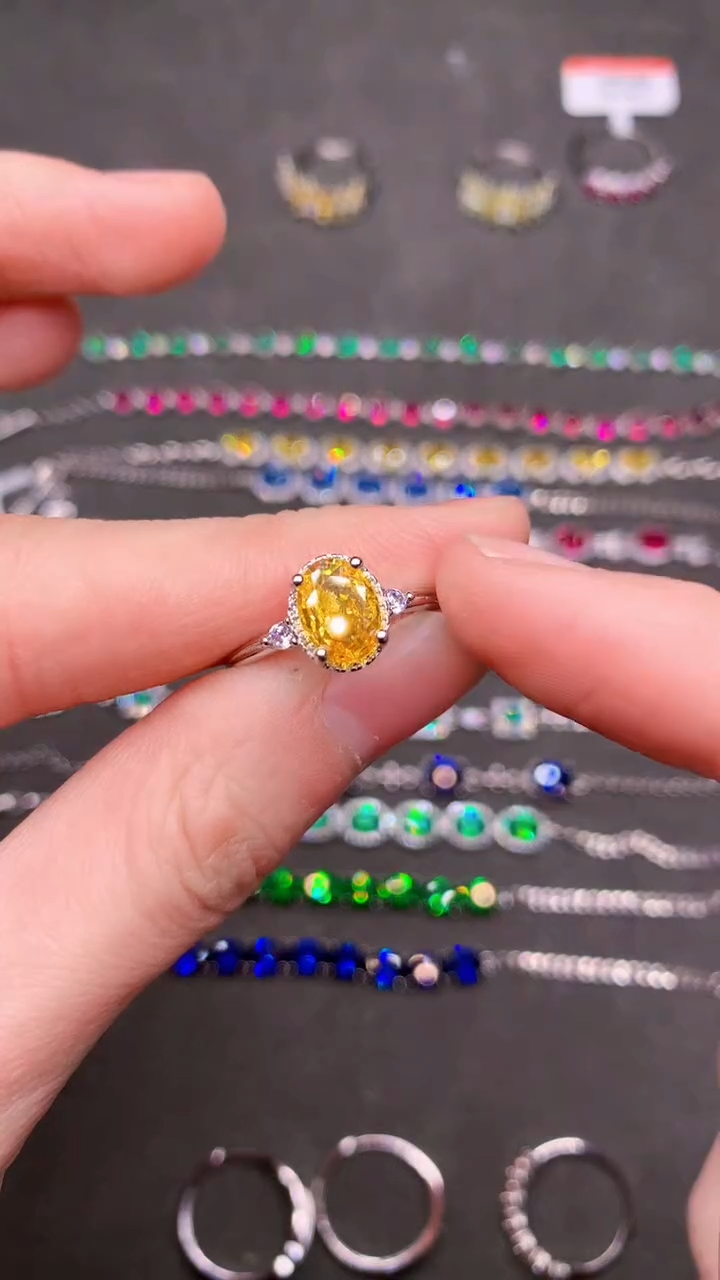 【闪购商品】彩色蓝宝石戒指银S925镶嵌.....