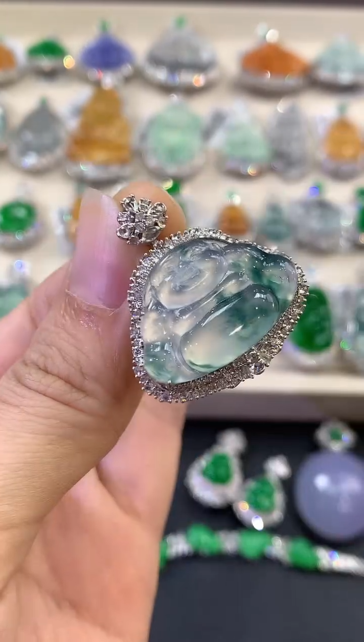 【闪购商品】翡翠吊坠(不含链)18K金镶嵌C128