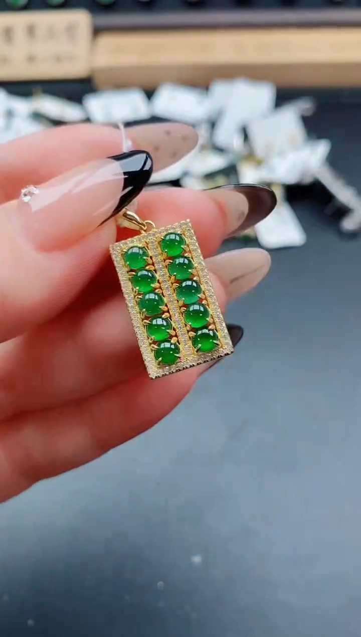 吊坠(赠链)银S925镶嵌翡翠1