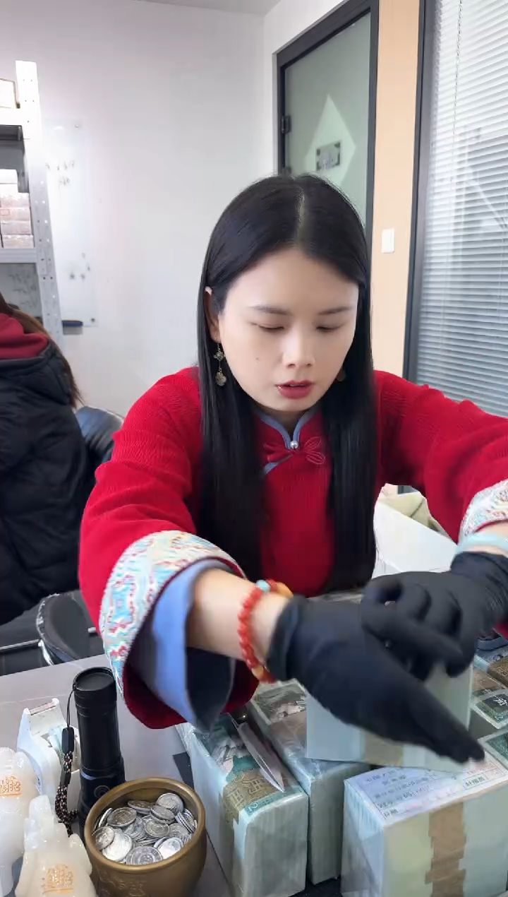 80版2角整刀百张连号 不挑号 SM冠 无4