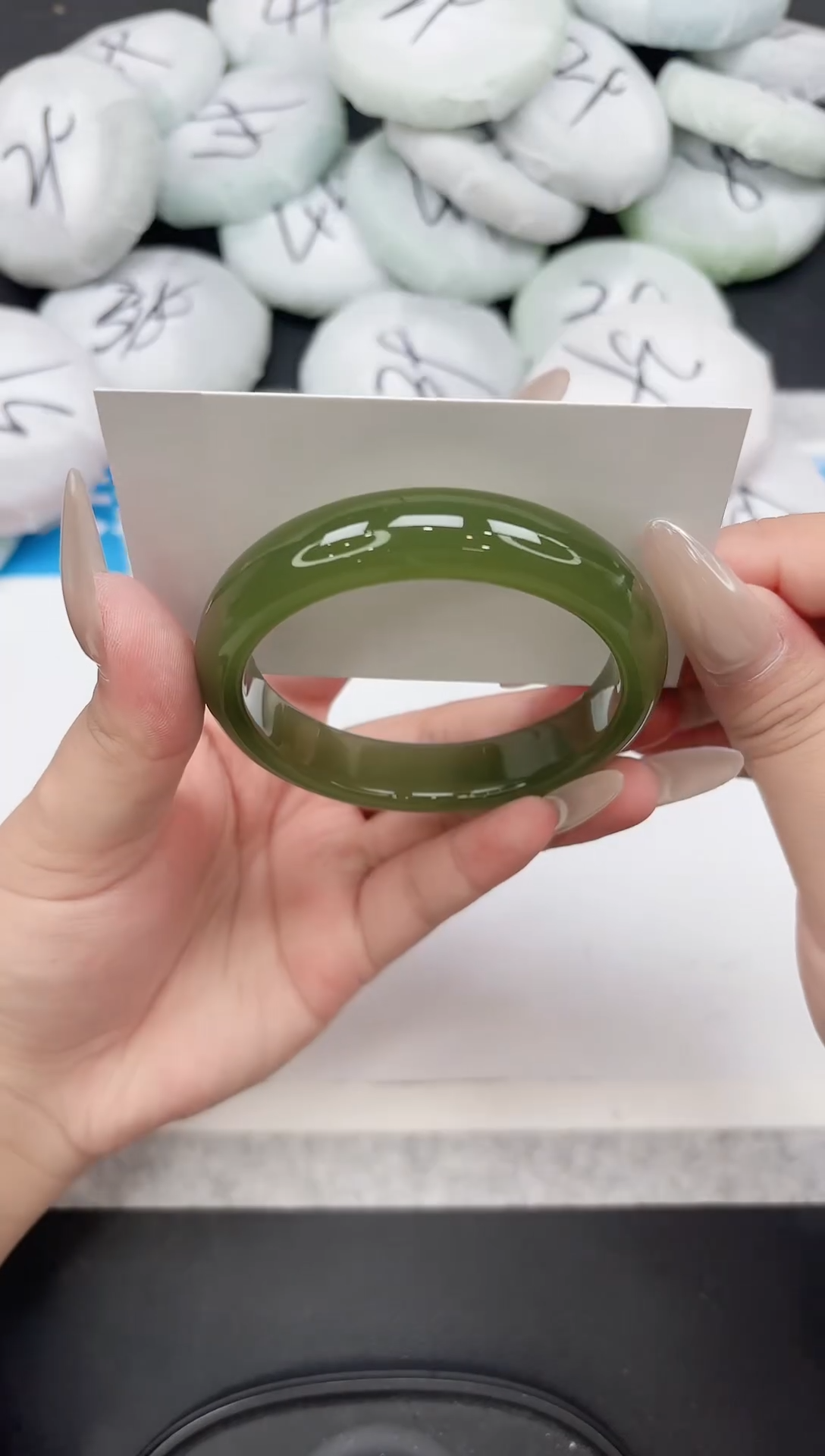 女款工艺手镯122-59.4