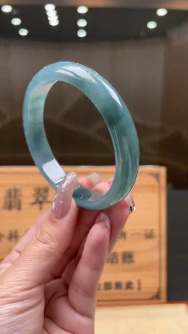 【闪购商品】翡翠手镯未镶嵌      *169