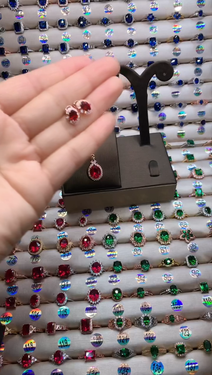 【闪购商品】石榴石（芬达石）耳饰银S925镶嵌玫瑰金