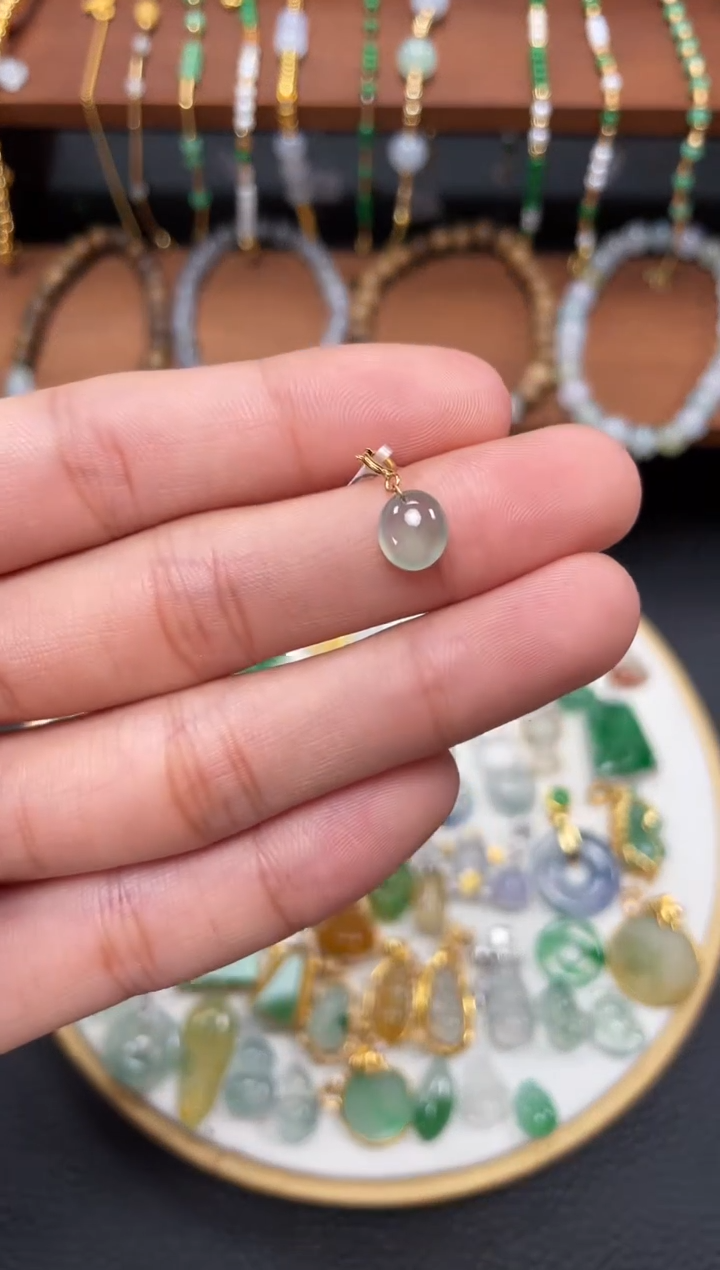 【闪购商品】翡翠吊坠(不含链)18K金镶嵌一个  JK359