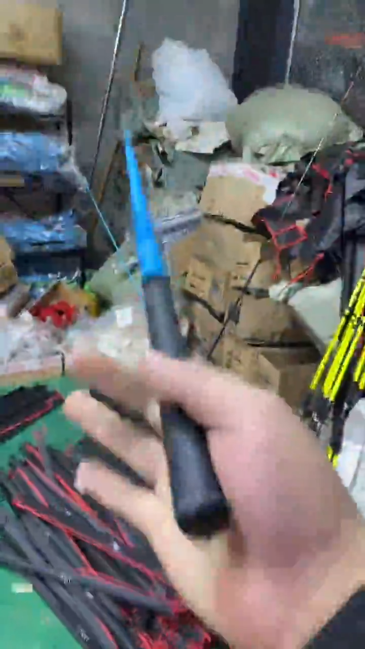 1.3米筏竿颜色随机微瑕四根 