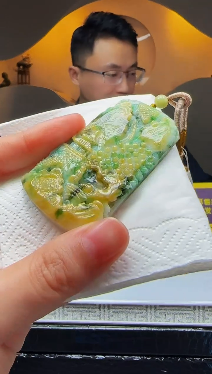 【闪购商品】定制翡翠未镶嵌Q04531翡翠毛货