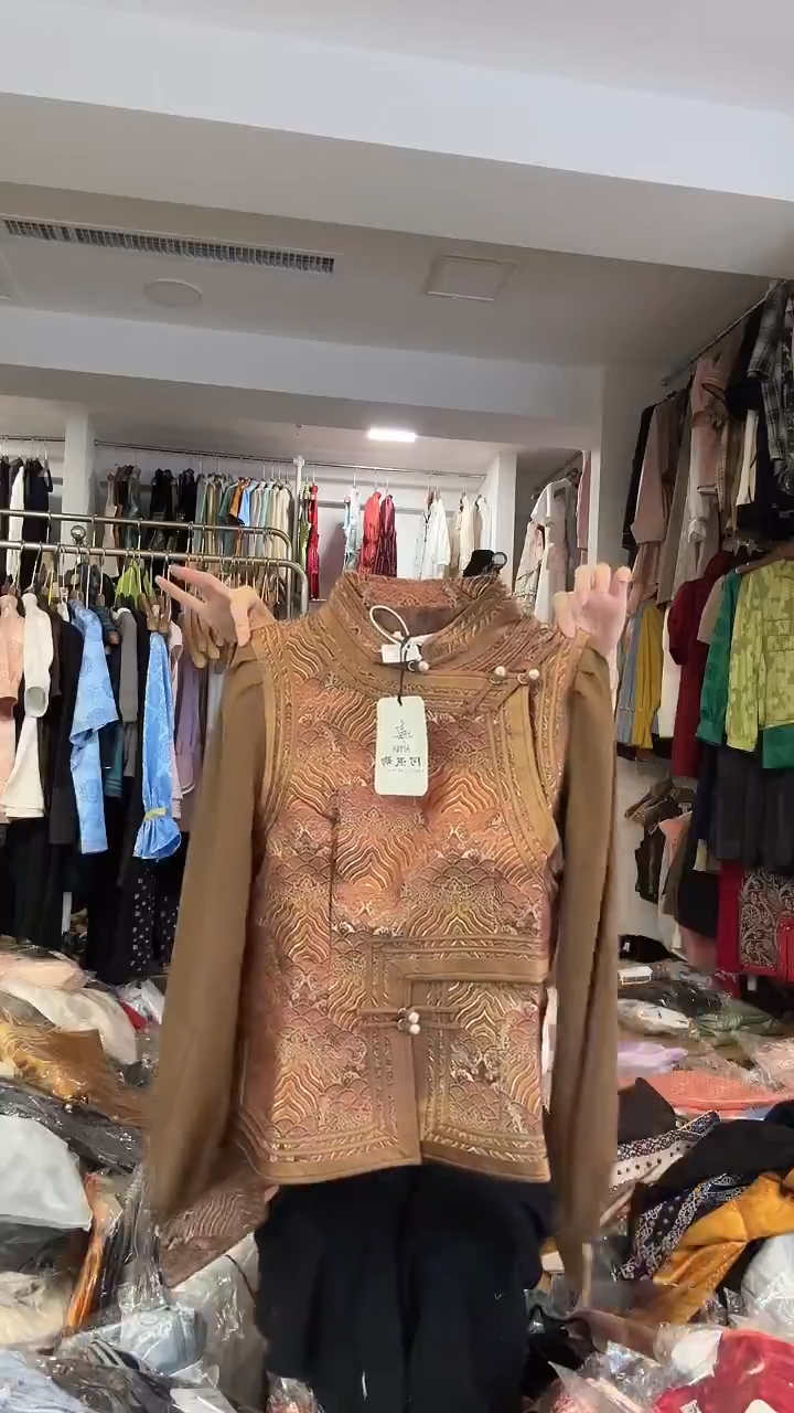 纱袖马甲 XL码 115-125斤 