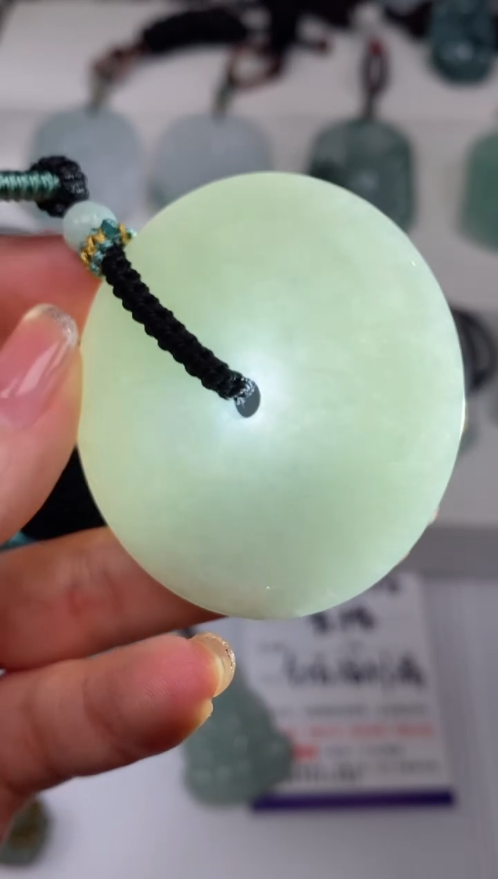 【闪购商品】翡翠颈饰未镶嵌吊坠