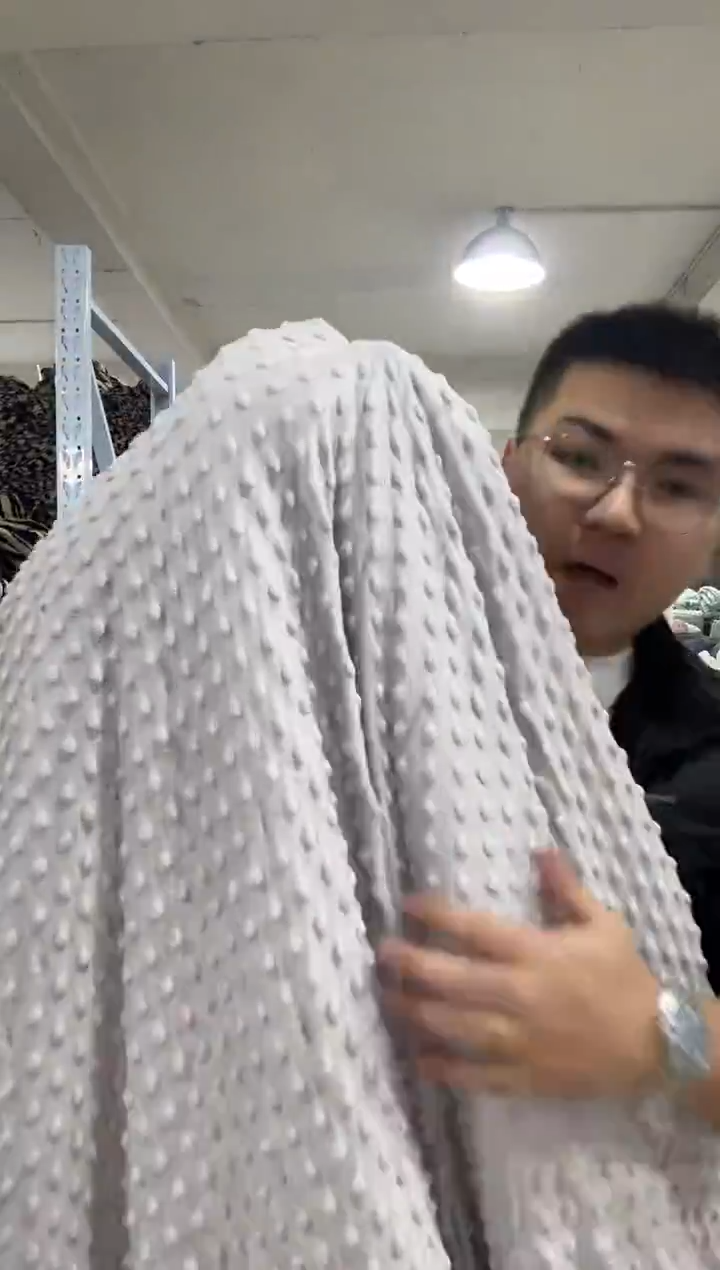 兔毛清货【1.5*2米豆豆被随机发】外贸原单毛毯底价清货拼手速