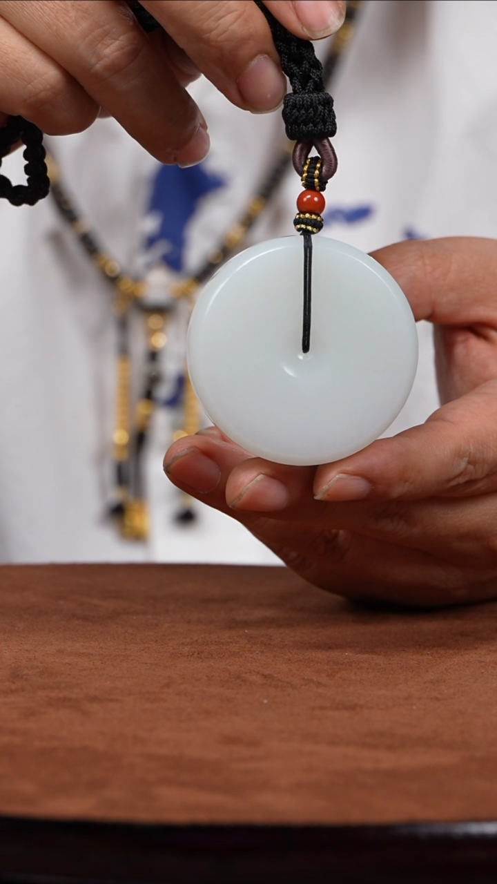 【闪购商品】和田玉1未镶嵌金山平安扣挂件95g