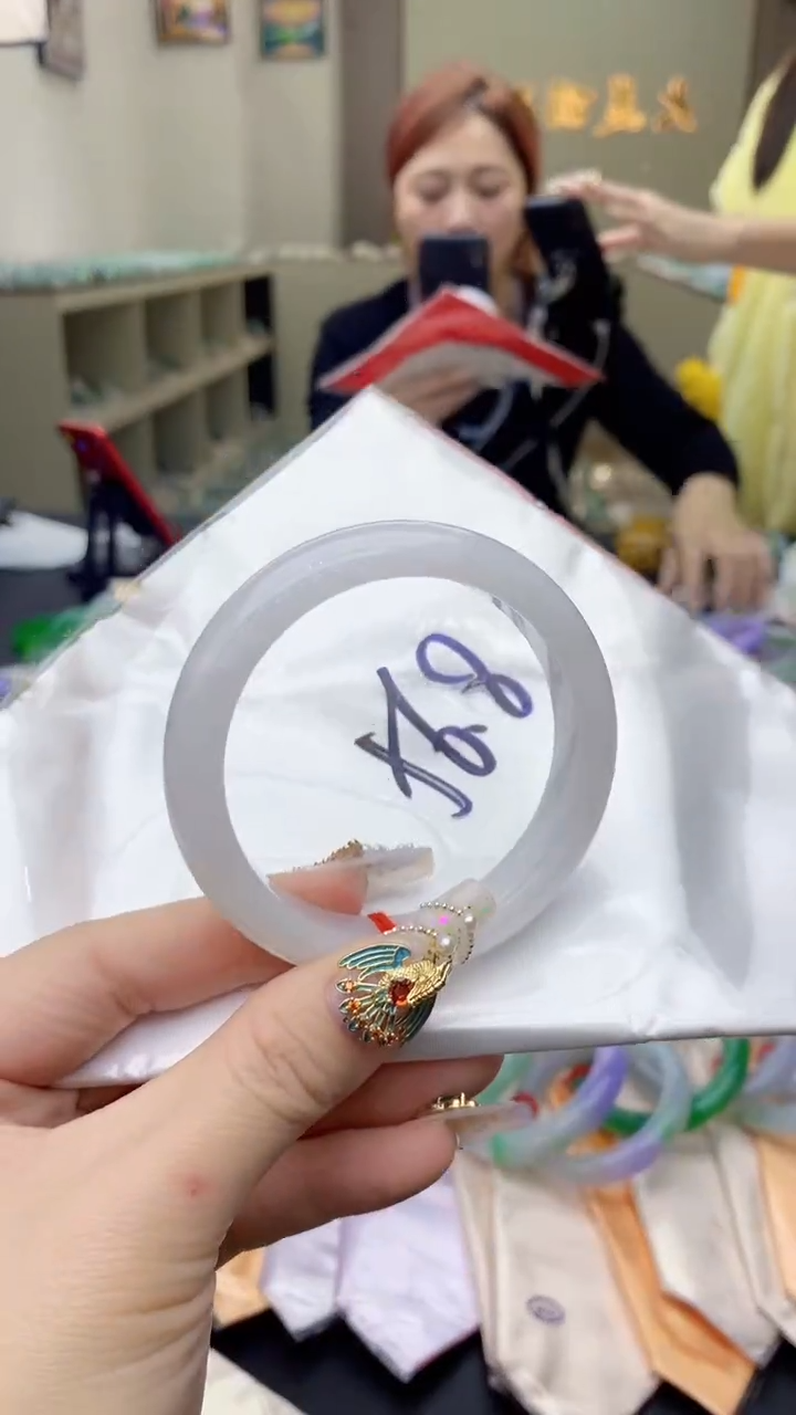 【闪购商品】翡翠手镯未镶嵌0280200769