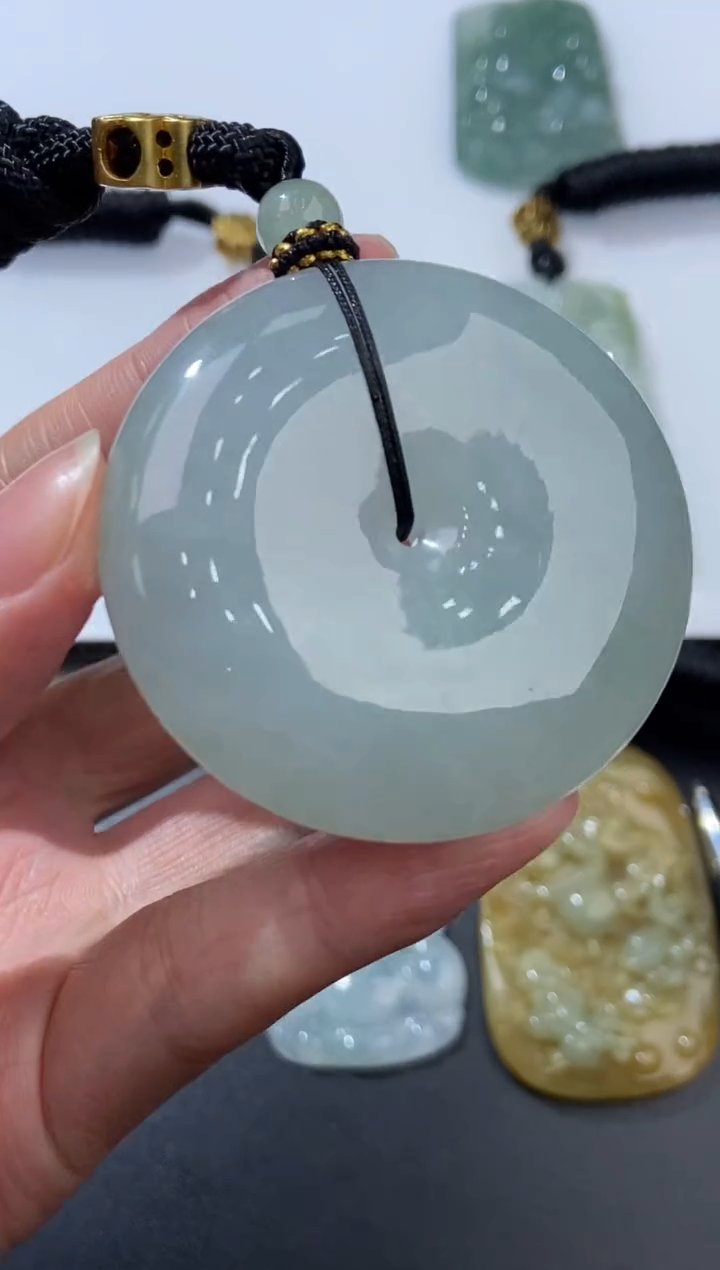 未镶嵌挂件翡翠379579   多人