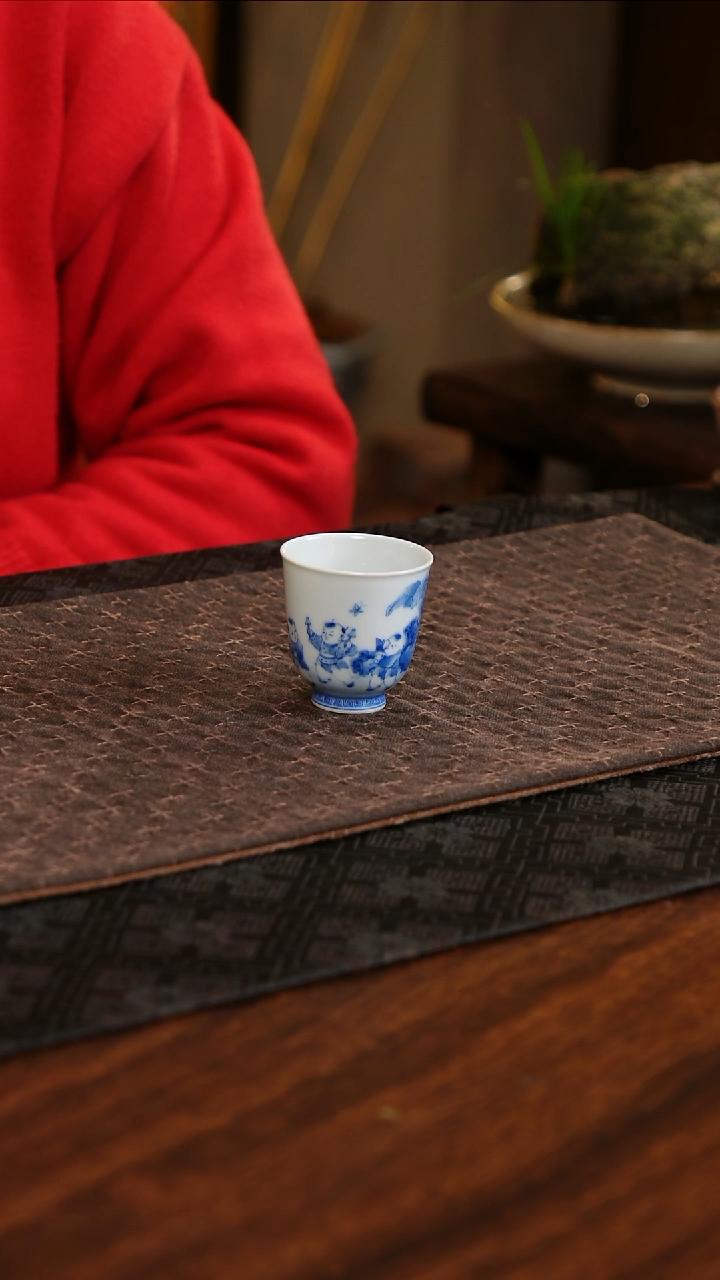 【闪购商品】摆件闹春图闻香杯