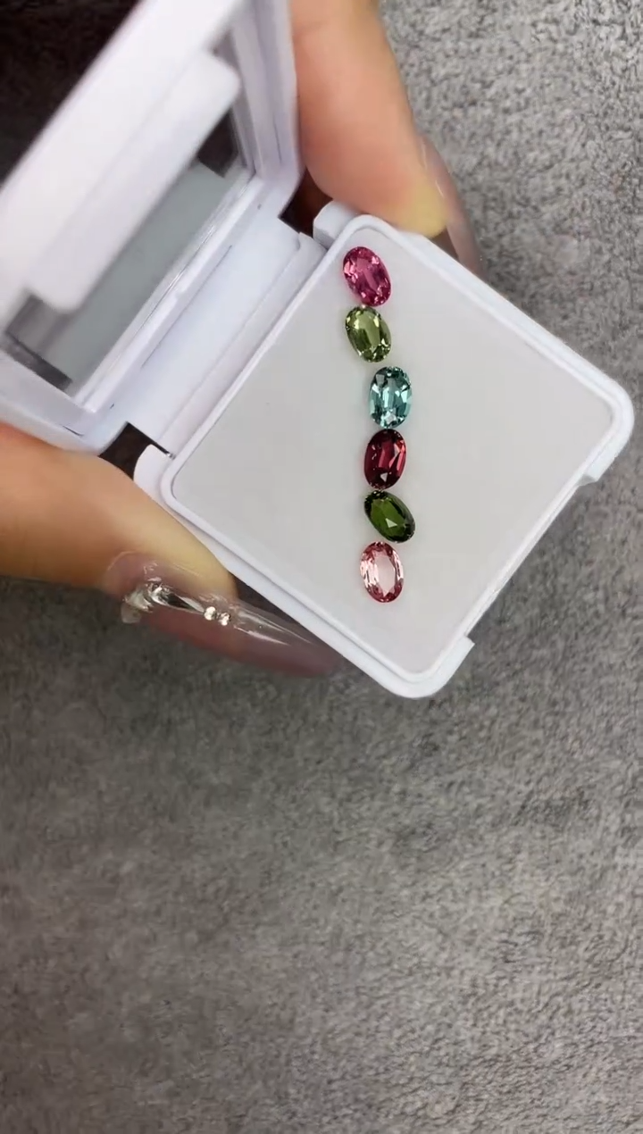 【闪购商品】碧玺裸石未镶嵌一组6颗