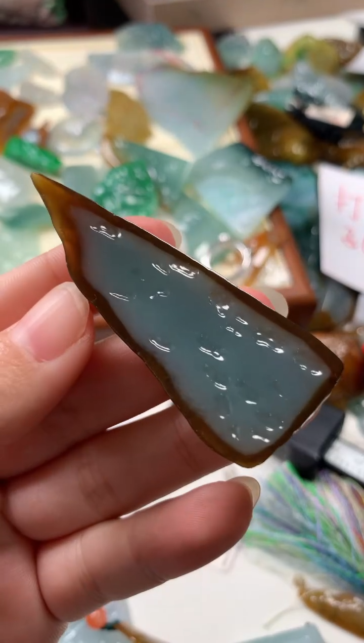 【闪购商品】翡翠颈饰未镶嵌吊坠