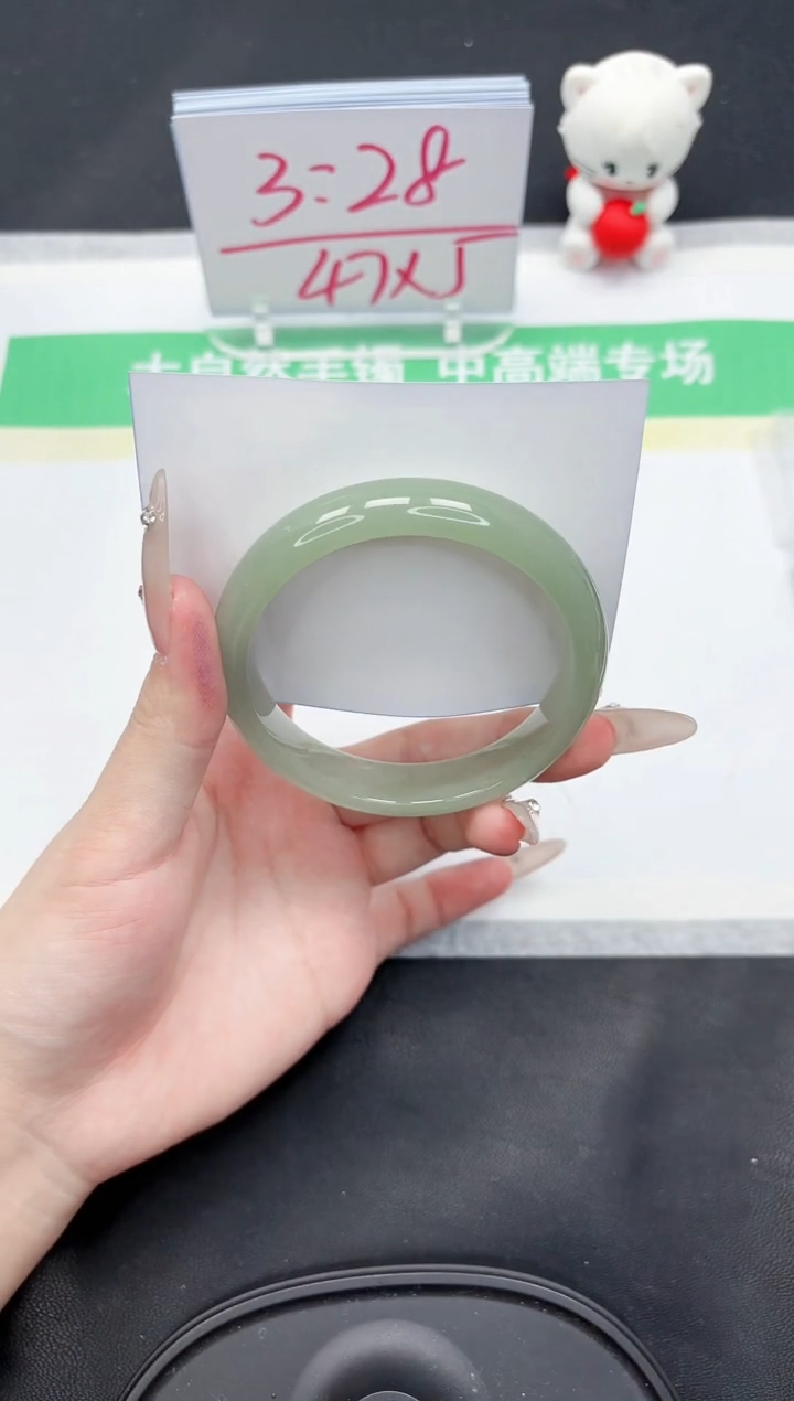 【闪购商品】石英质玉手镯未镶嵌271-58.9