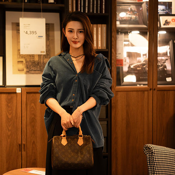 修复品LouisVuitton/25包经典中的经典手提斜跨更换植鞣革