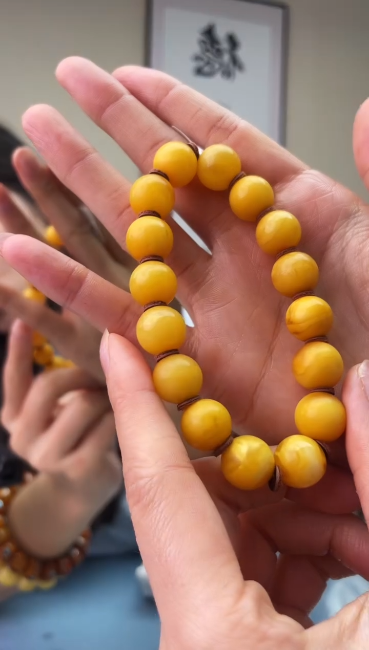 琥珀未镶嵌珠宝奇石T0假一罚十，多样性发一件