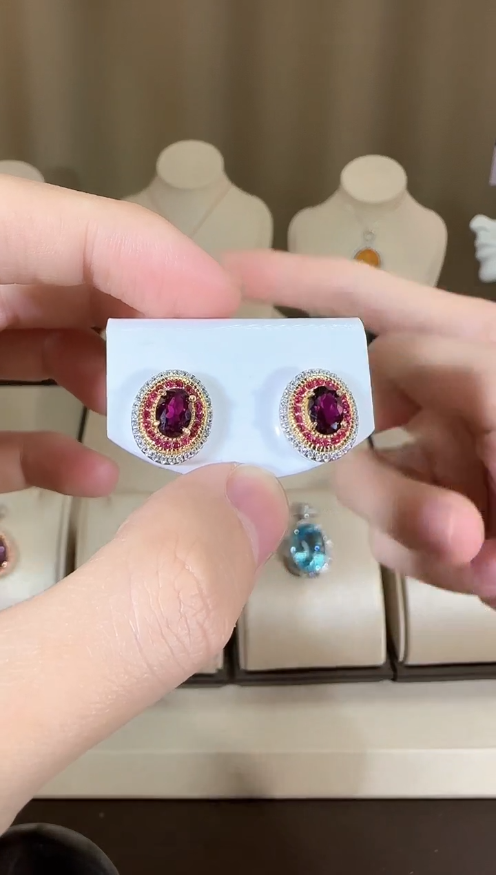 【闪购商品】石榴石（紫牙乌）耳饰银S925镶嵌耳钉11*13mm