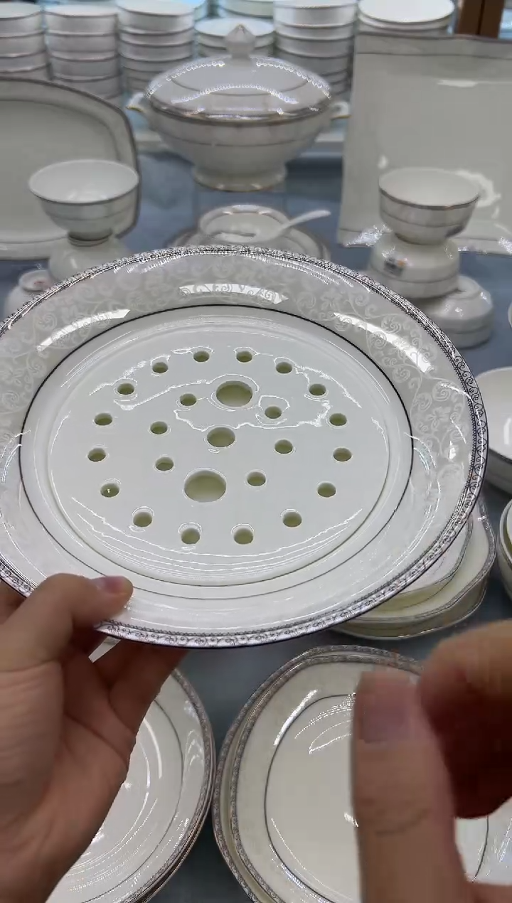 骨瓷玲珑饺子盘1个  