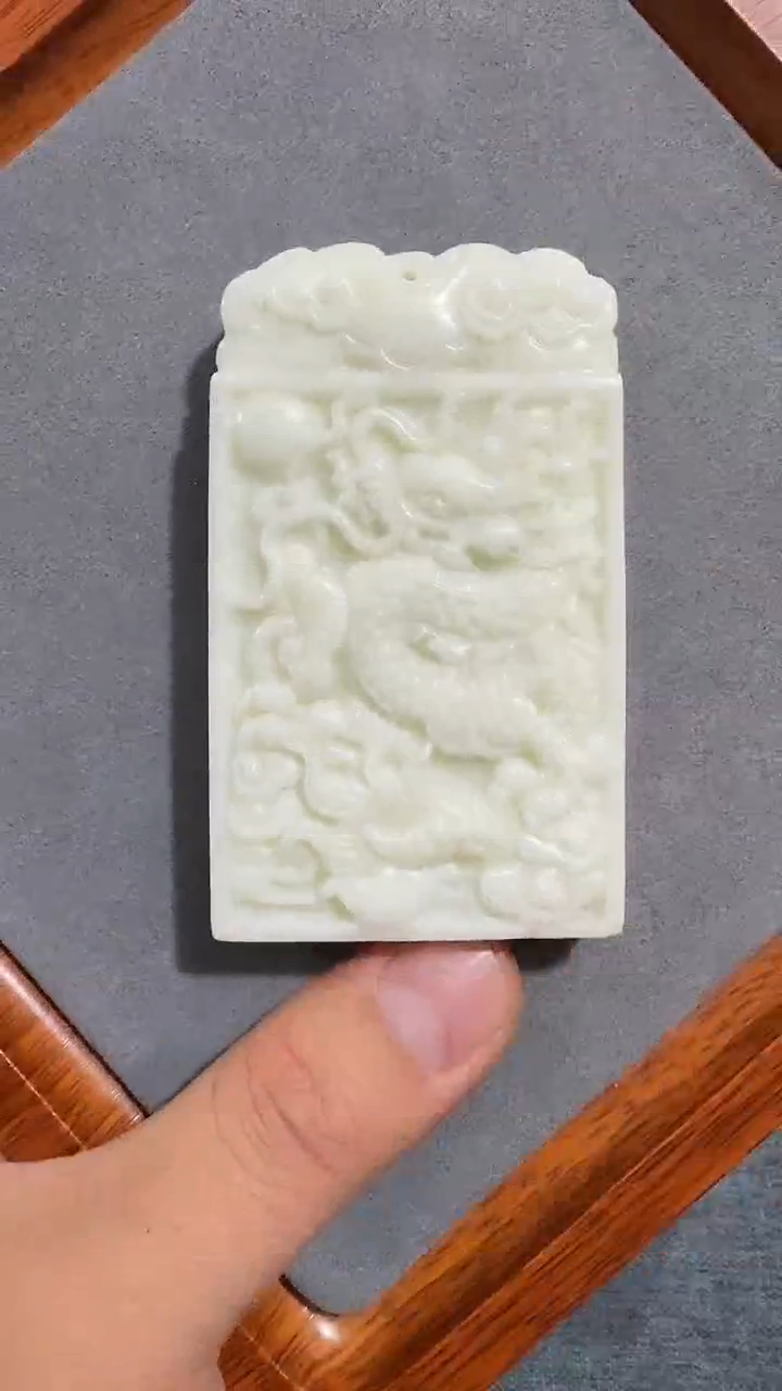 未镶嵌挂件蓝田玉（蛇纹石化大理石玉）蓝田 大龙牌