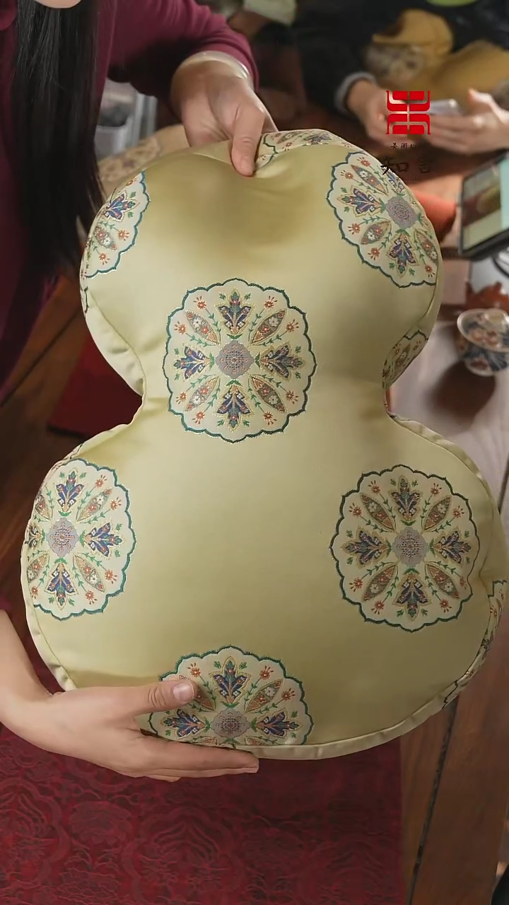 【闪购商品】葫芦·抱枕············