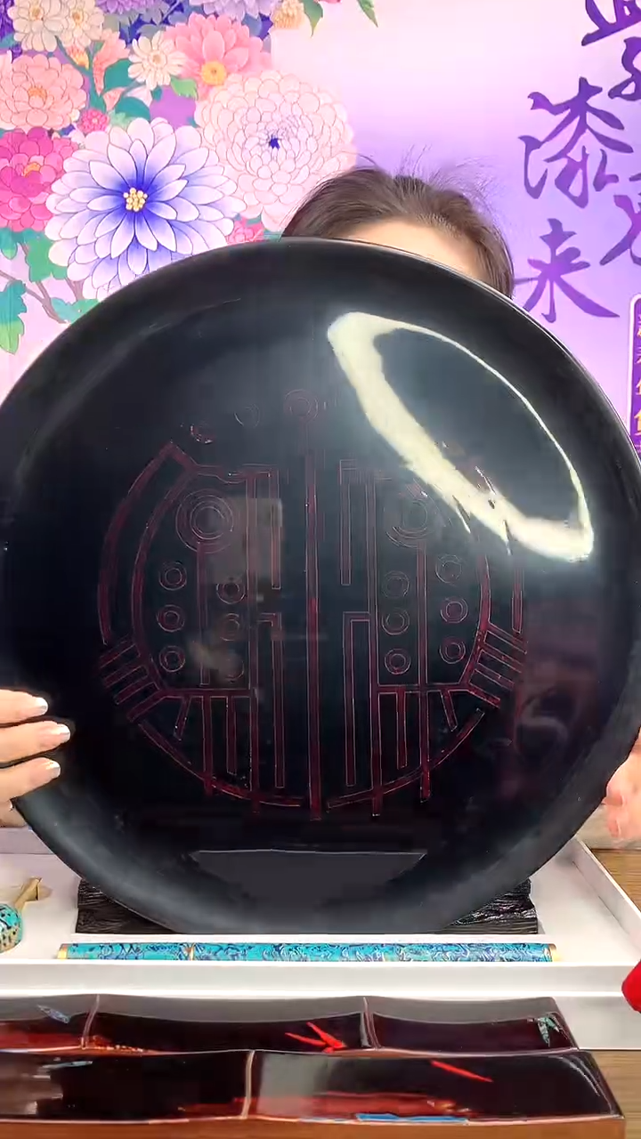 【闪购商品】雕漆隐花双鱼圆盘