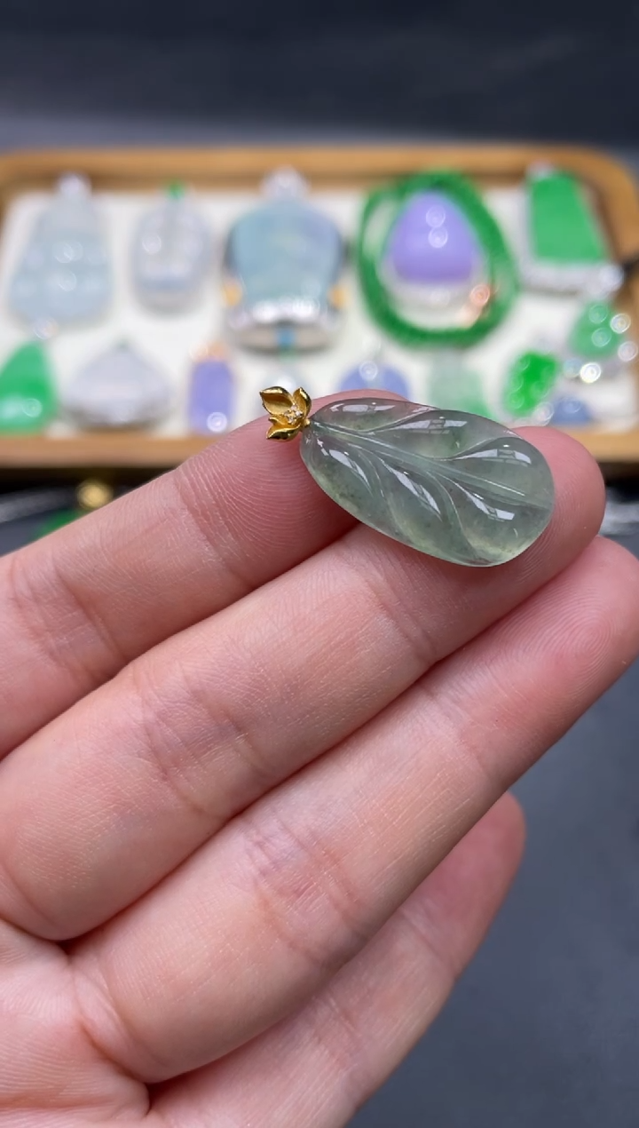 【闪购商品】翡翠颈饰18K金镶嵌163........