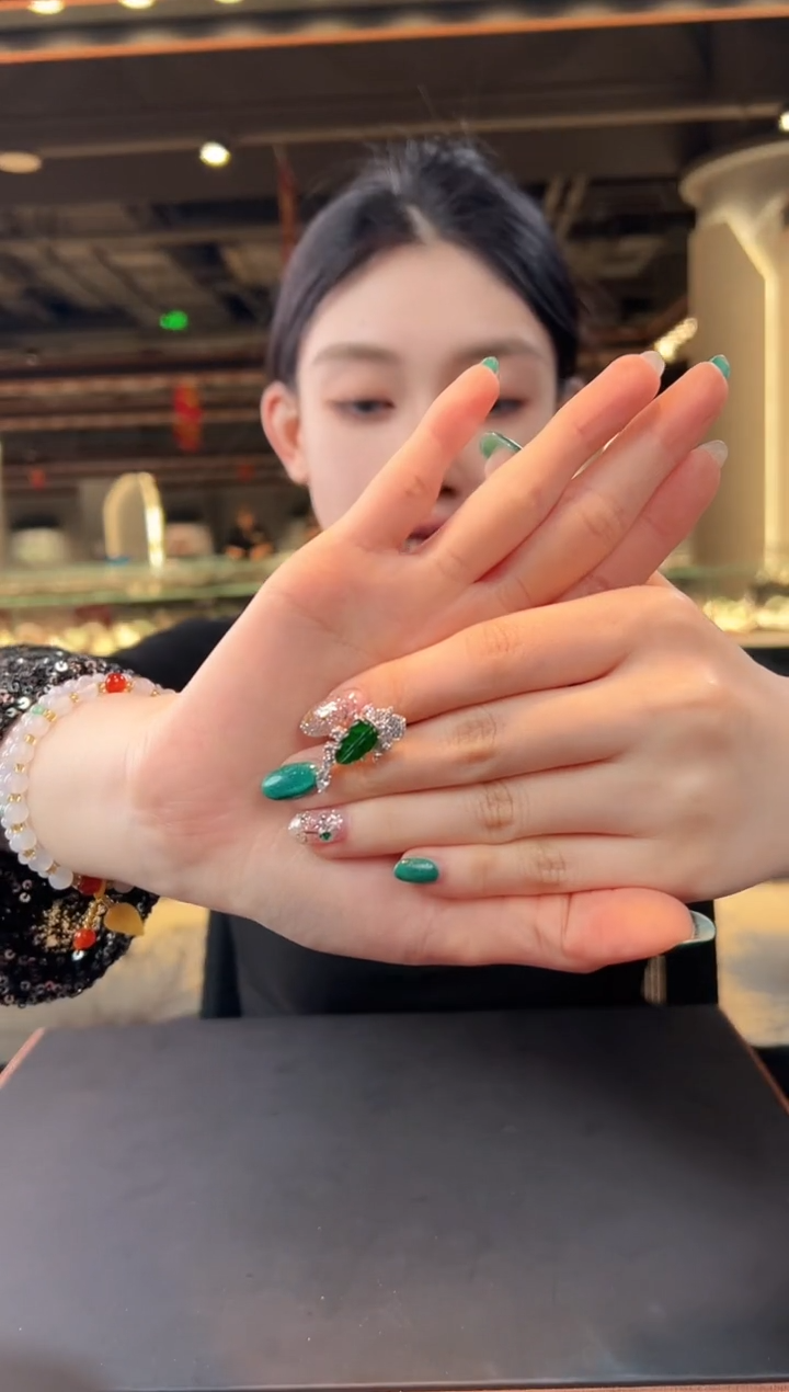 翡翠银S925镶嵌耳饰耳饰