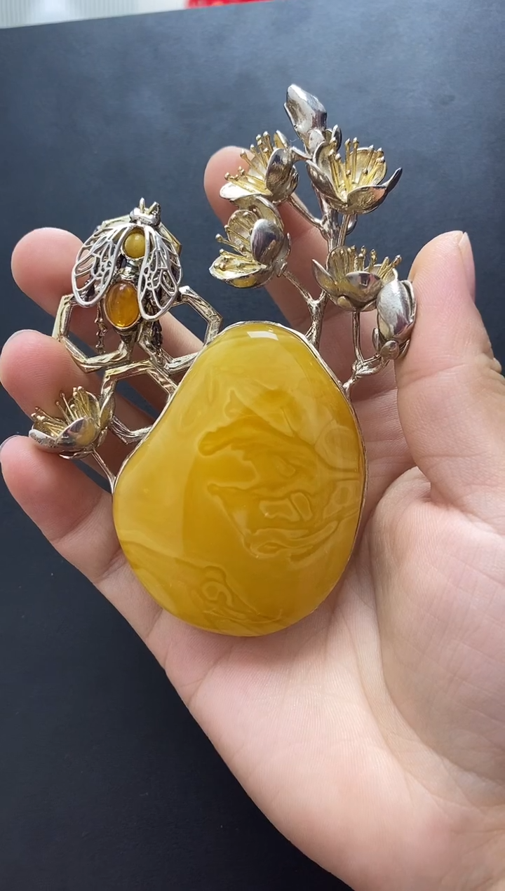 裸石琥珀未镶嵌吊坠