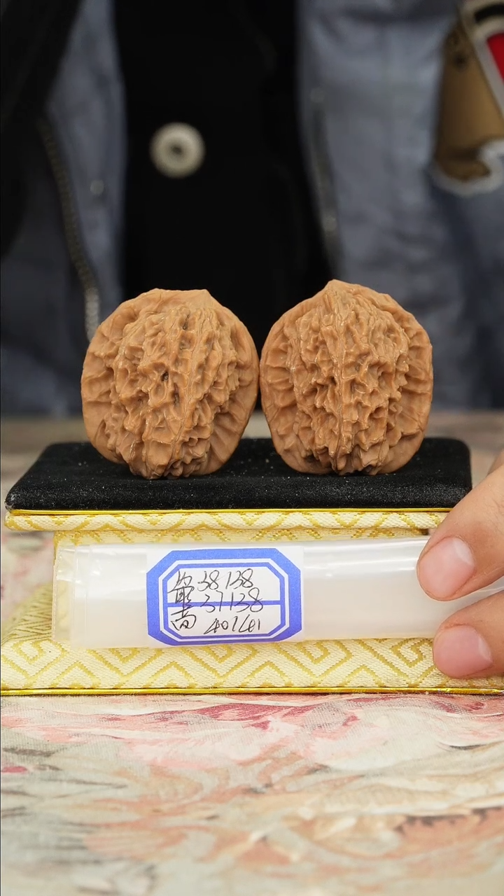 【闪购商品】文玩核桃把件非嫁接马老四