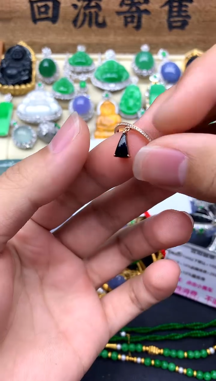 【闪购商品】翡翠戒指18K金镶嵌247-中国好珍宝