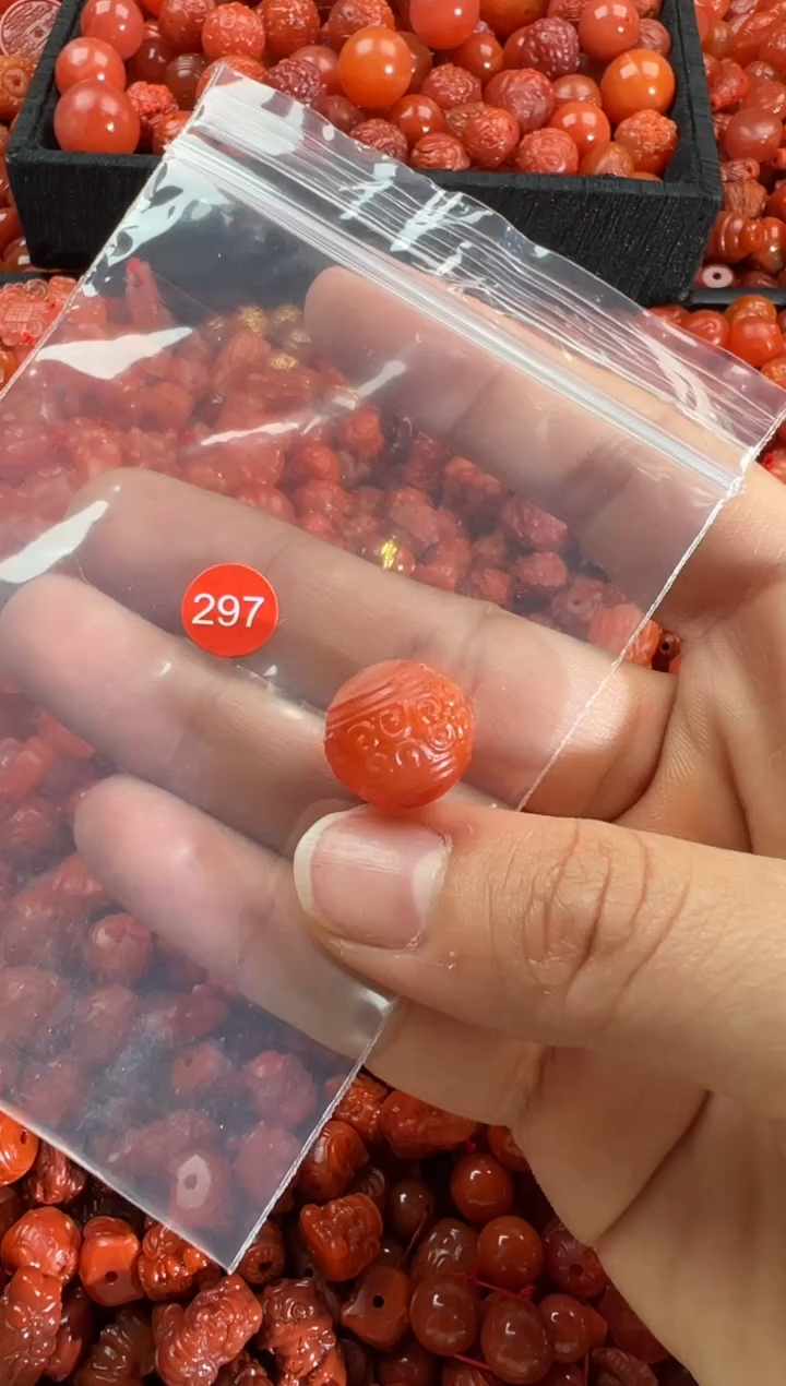 【闪购商品】南红玛瑙颈饰未镶嵌1