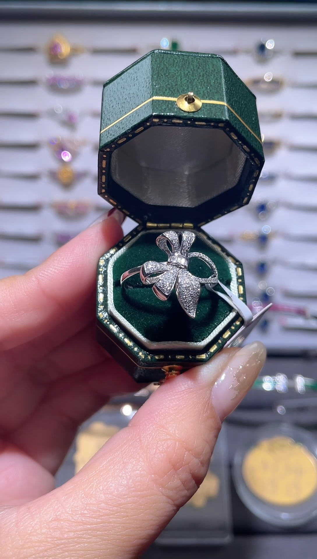 【闪购商品】钻石戒指/指环18K金镶嵌18K金镶嵌钻石戒指