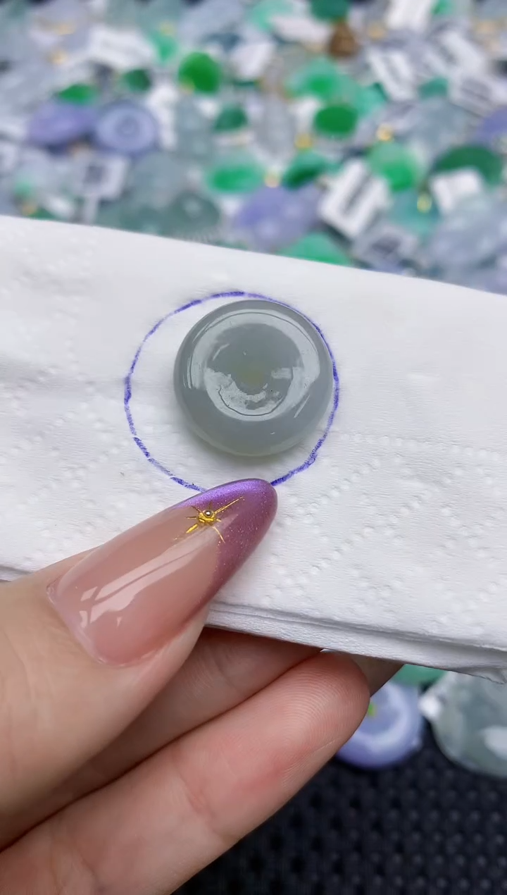 翡翠未镶嵌颈饰   天然翡翠A货  百元以上9米证书费自理